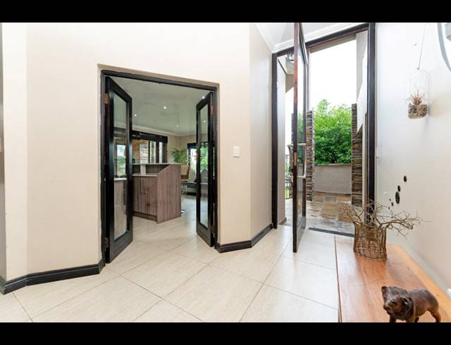 4 BEDROOM PROPERTY TO RENT IN FOURWAYS